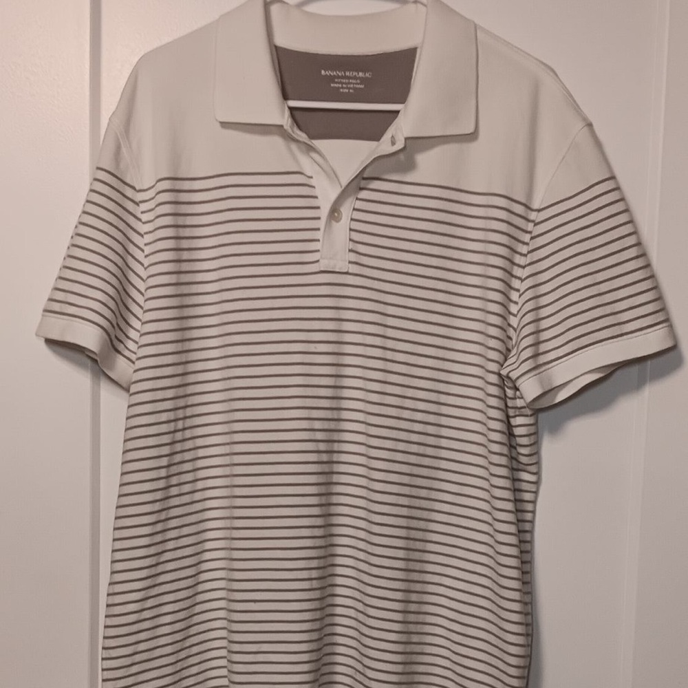 Banana Republic Men's White Striped Polo Shirt
